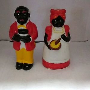 Vintage Black Americana Salt and Pepper set
